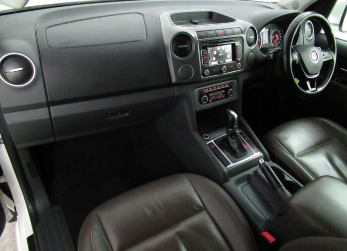 2016 VOLKSWAGEN AMAROK 2.0 DC TDI HIGHLINE 4MOTION AUTO 180 BHP SJ16GMA - Image 19