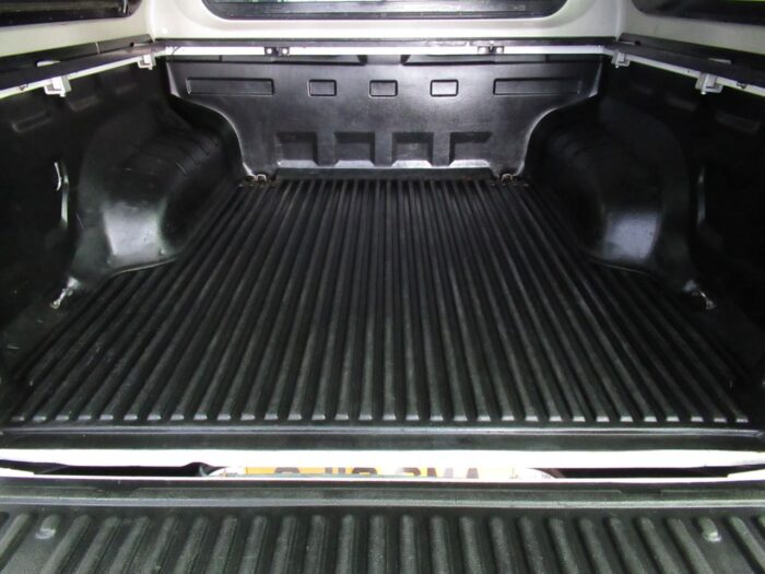 2016 VOLKSWAGEN AMAROK 2.0 DC TDI HIGHLINE 4MOTION AUTO 180 BHP SJ16GMA - Image 21
