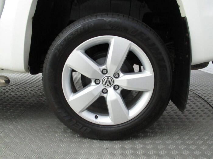 2016 VOLKSWAGEN AMAROK 2.0 DC TDI HIGHLINE 4MOTION AUTO 180 BHP SJ16GMA - Image 23