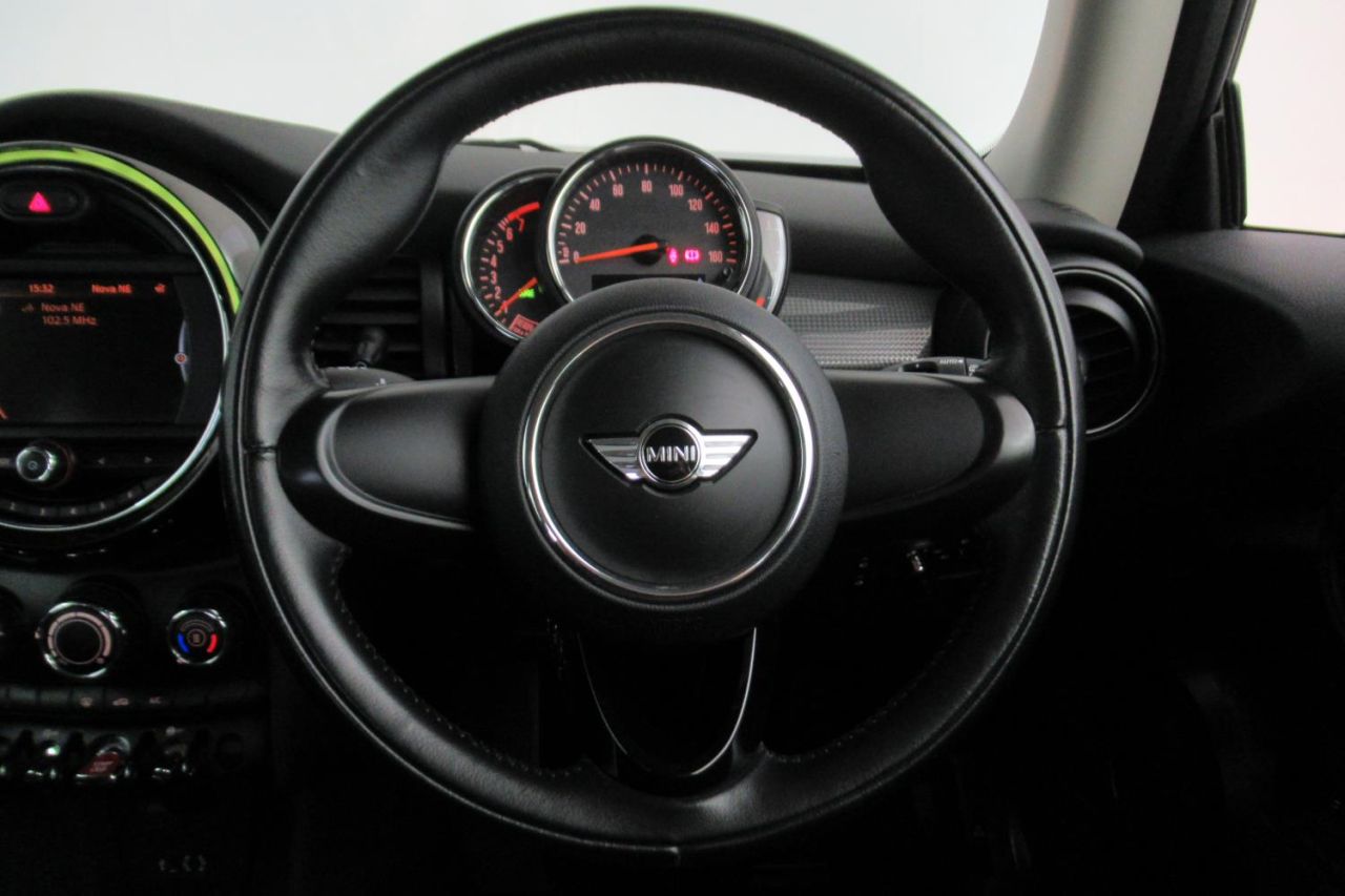 2018 MINI HATCH COOPER 1.5 COOPER 3d 134 BHP SA18WND - Image 10