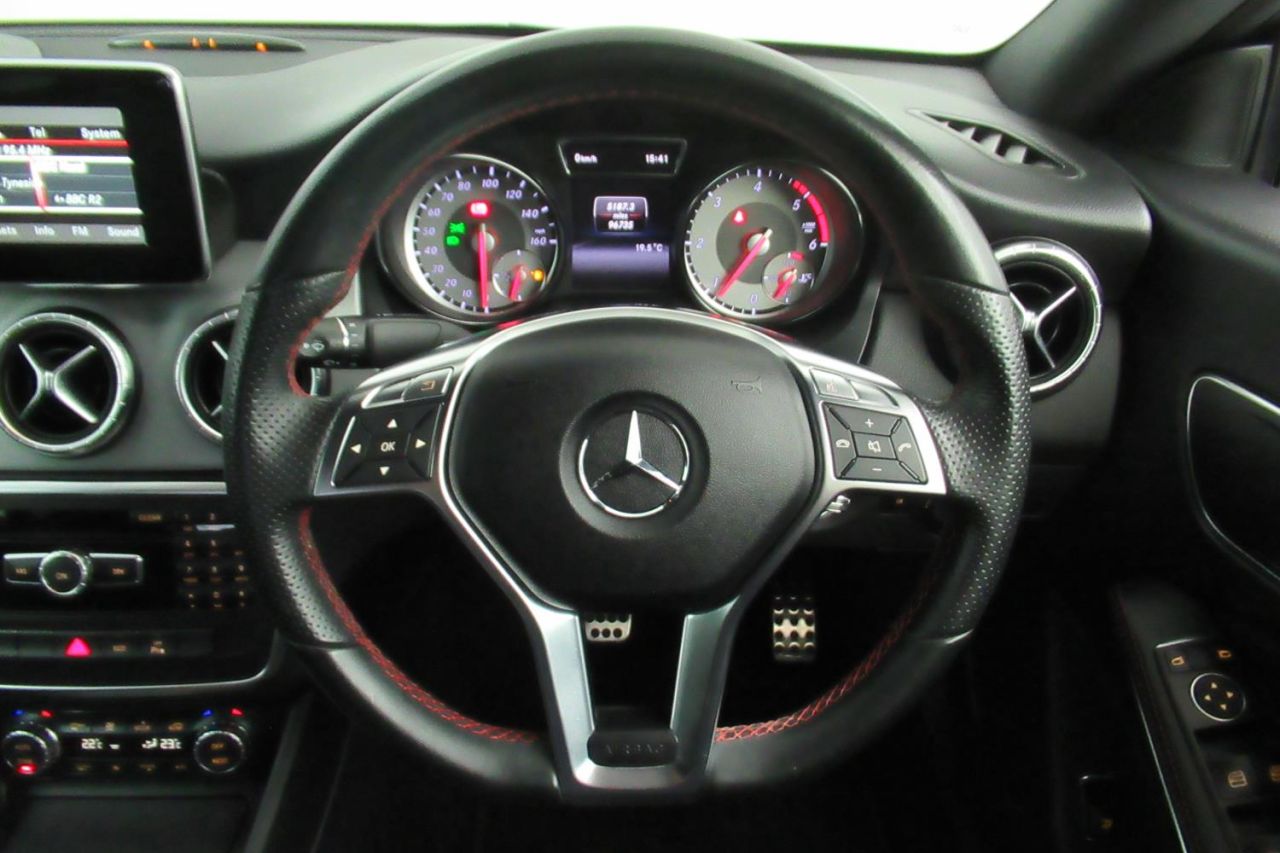2014 MERCEDES-BENZ CLA 1.8 CLA200 CDI AMG SPORT 4d 136 BHP HK14RKJ - Image 10