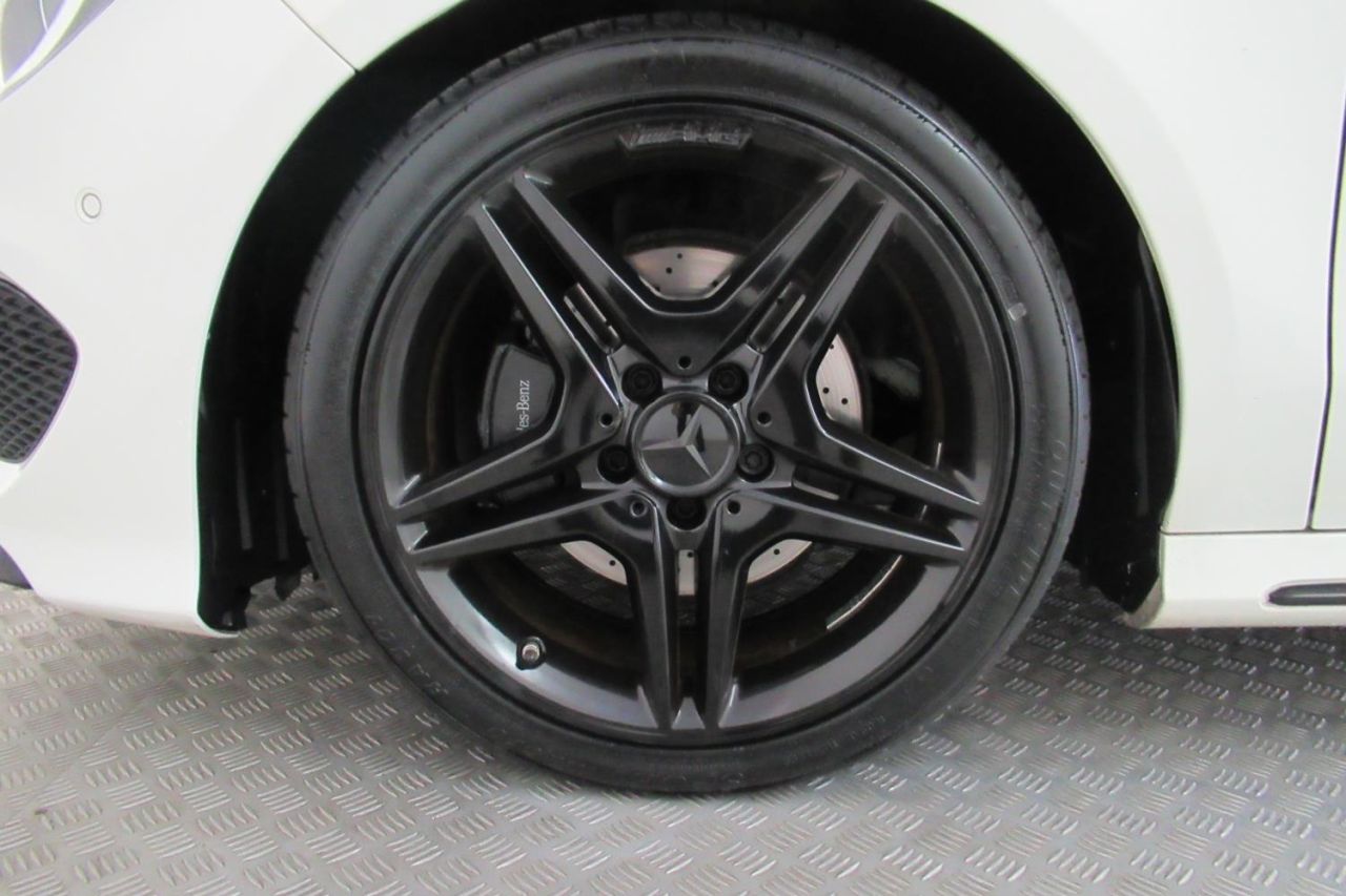 2014 MERCEDES-BENZ CLA 1.8 CLA200 CDI AMG SPORT 4d 136 BHP HK14RKJ - Image 26