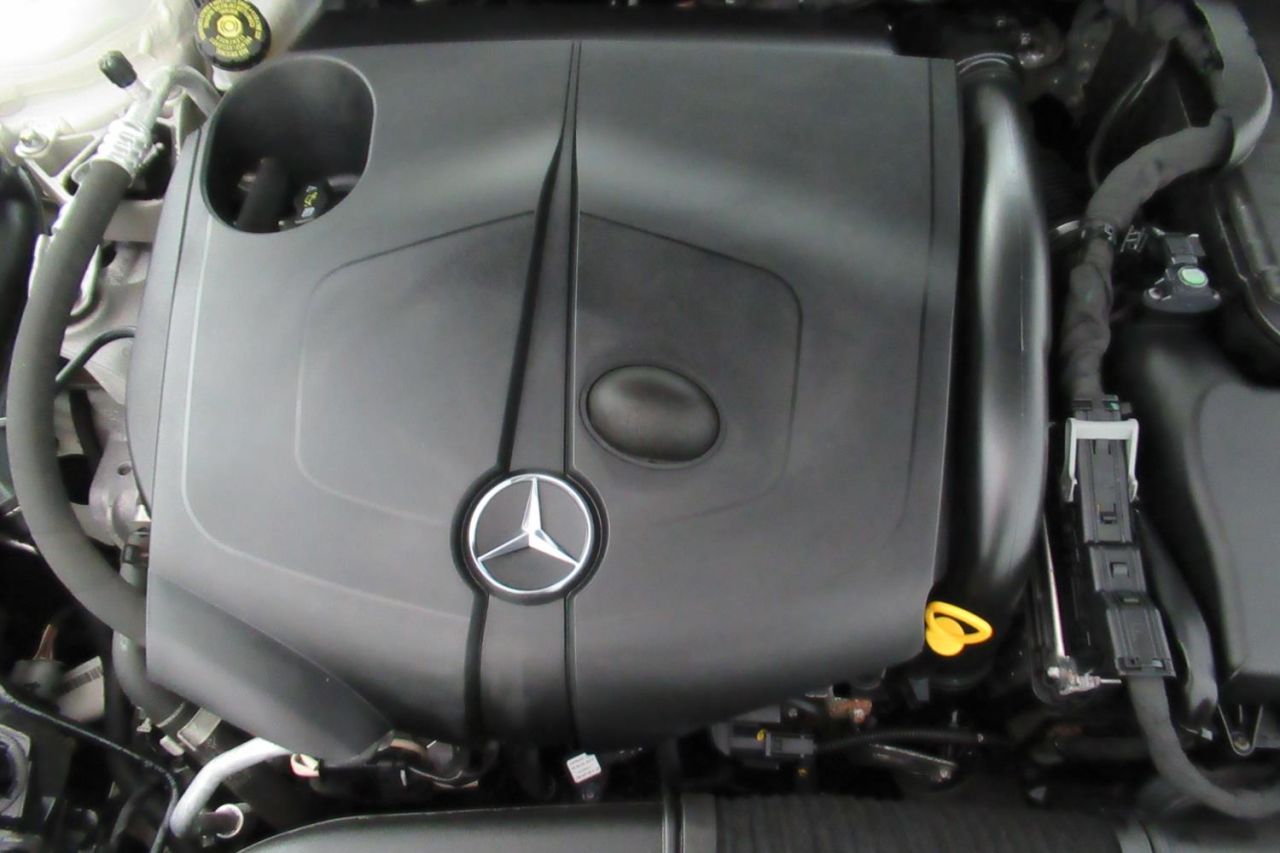 2014 MERCEDES-BENZ CLA 1.8 CLA200 CDI AMG SPORT 4d 136 BHP HK14RKJ - Image 28