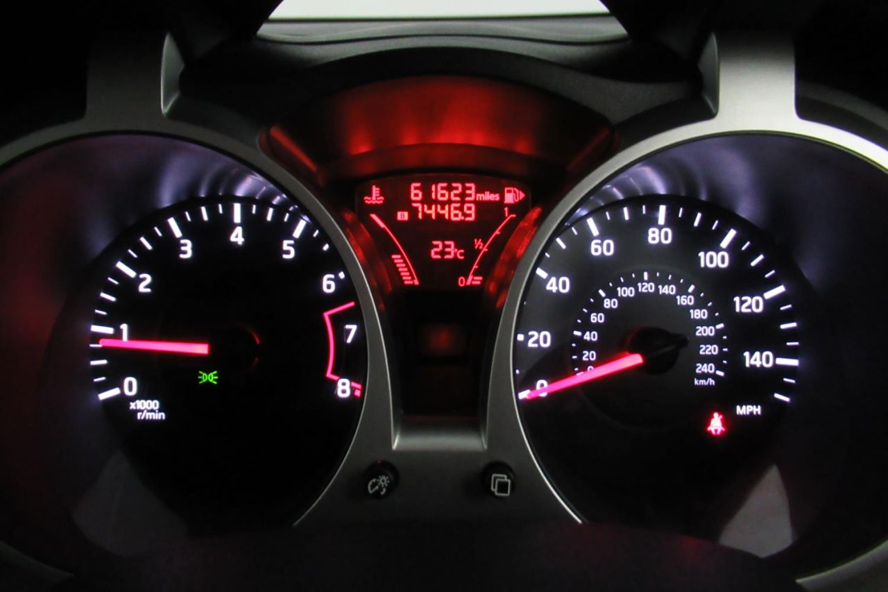 2015 NISSAN JUKE 1.2 ACENTA PREMIUM DIG-T 5d SK65KKB - Image 9