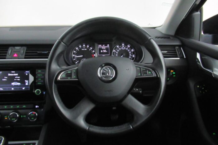 2014 SKODA OCTAVIA 2.0 ELEGANCE TDI CR 5d GJ14JHZ - Image 10