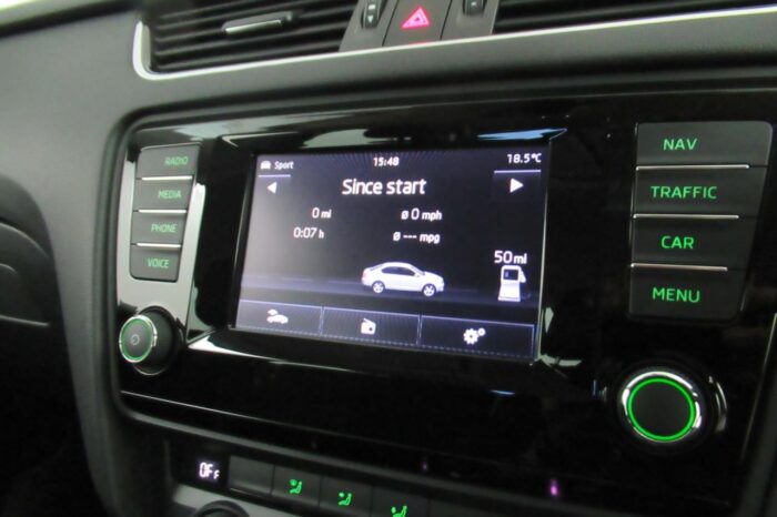 2014 SKODA OCTAVIA 2.0 ELEGANCE TDI CR 5d GJ14JHZ - Image 11