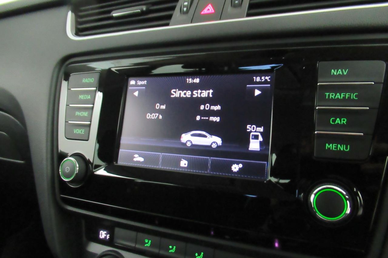 2014 SKODA OCTAVIA 2.0 ELEGANCE TDI CR 5d GJ14JHZ - Image 11