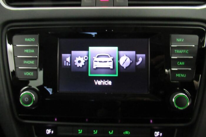 2014 SKODA OCTAVIA 2.0 ELEGANCE TDI CR 5d GJ14JHZ - Image 12