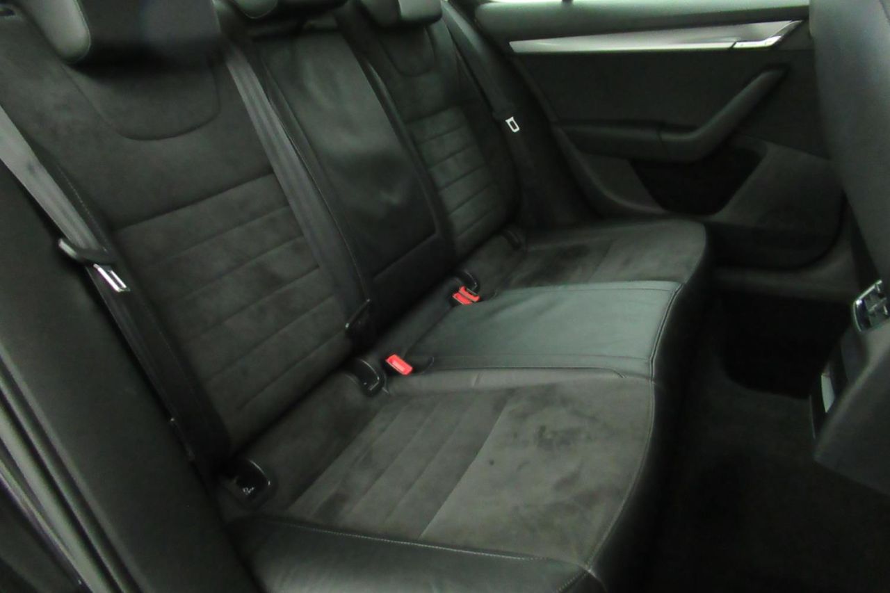 2014 SKODA OCTAVIA 2.0 ELEGANCE TDI CR 5d GJ14JHZ - Image 25