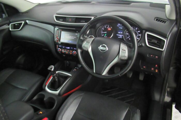 2014 NISSAN QASHQAI 1.2 TEKNA DIG-T 5d 113 BHP SW64BFZ - Image 19