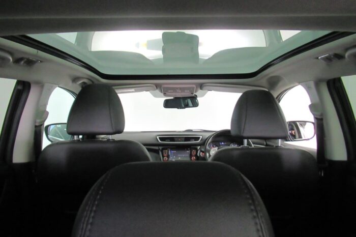 2014 NISSAN QASHQAI 1.2 TEKNA DIG-T 5d 113 BHP SW64BFZ - Image 28
