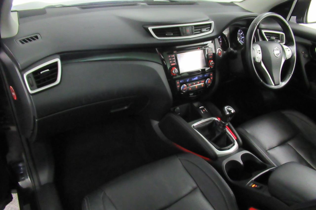 2014 NISSAN QASHQAI 1.2 TEKNA DIG-T 5d 113 BHP SW64BFZ - Image 22