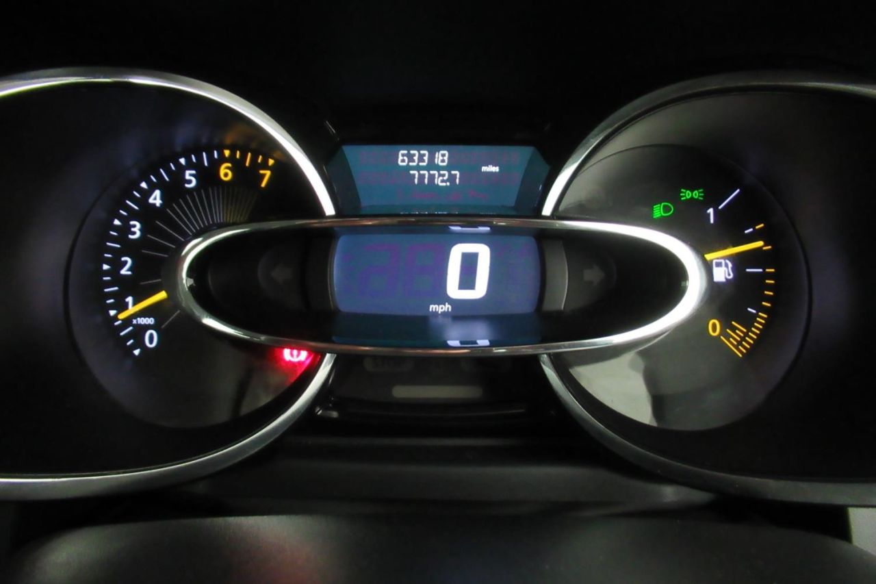 2014 RENAULT CLIO 0.9 DYNAMIQUE MEDIANAV ENERGY TCE S/S 5d SF14YUV - Image 9