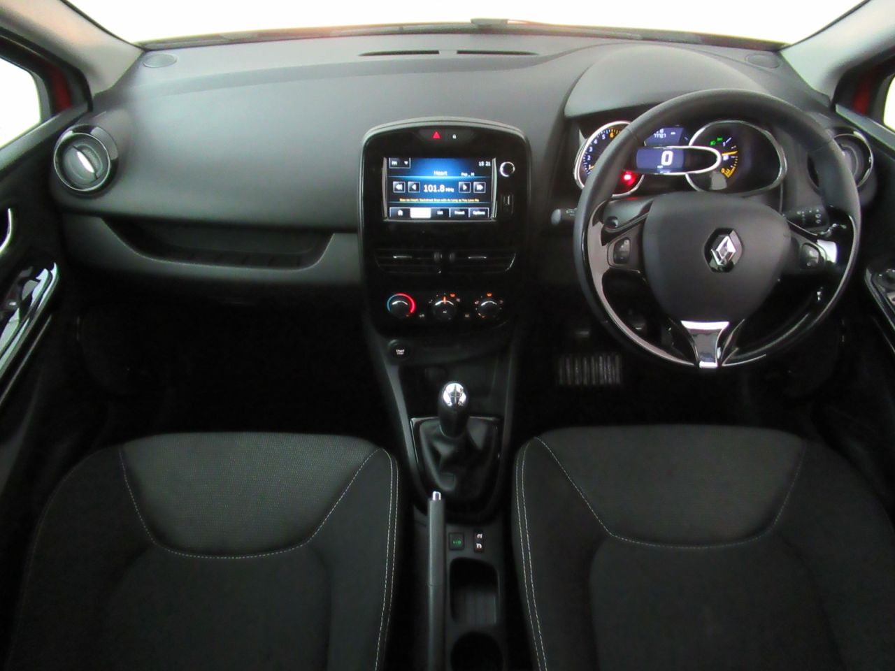 2014 RENAULT CLIO 0.9 DYNAMIQUE MEDIANAV ENERGY TCE S/S 5d SF14YUV - Image 21