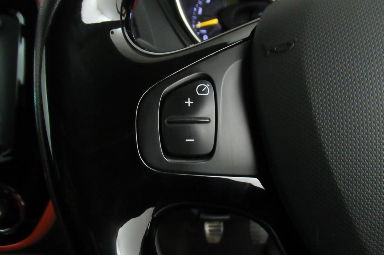 2014 RENAULT CAPTUR 1.5 DYNAMIQUE S MEDIANAV ENERGY DCI S/S 5d HRZ7724 - Image 14