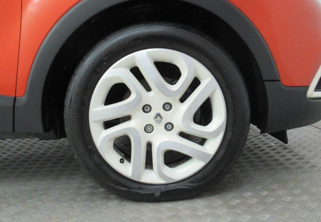 2014 RENAULT CAPTUR 1.5 DYNAMIQUE S MEDIANAV ENERGY DCI S/S 5d HRZ7724 - Image 24