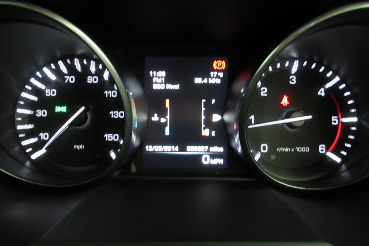 2014 LAND ROVER RANGE ROVER EVOQUE 2.2 SD4 PURE TECH 5d 190 BHP KW14OBU - Image 9