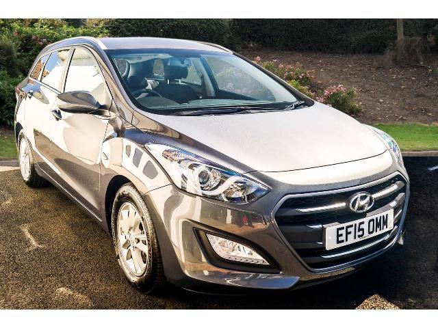 15 Hyundai i30 1.6 Crdi Blue Drive Se 5Dr Diesel Estate EF15OMM