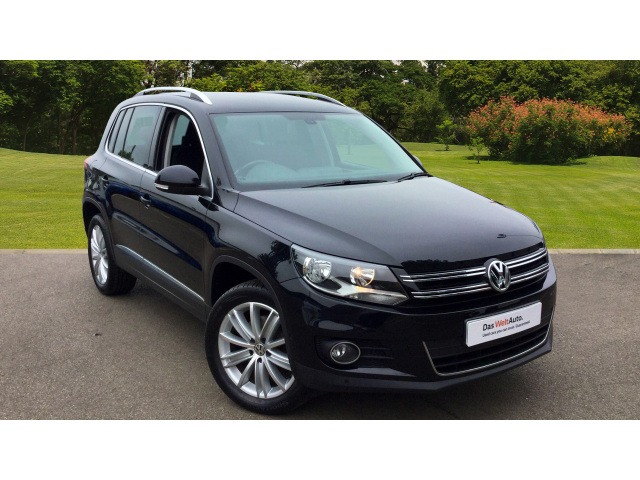 61 Volkswagen Tiguan 2.0 Tdi Bluemotion Tech Sport 5Dr Diesel Estate FT61KKL