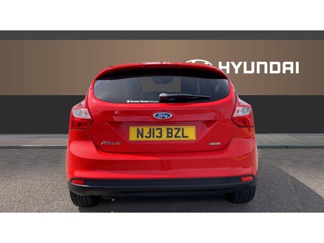 13 Ford Focus 1.0 125 Ecoboost Zetec 5Dr Petrol Hatchback NJ13BZL - Image 6