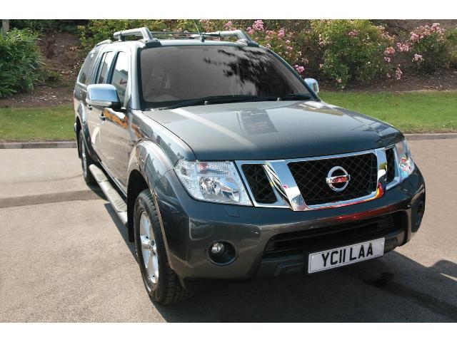 11 Nissan Navara Double Cab Pick Up Tekna 2.5Dci 190 4Wd YC11LAA