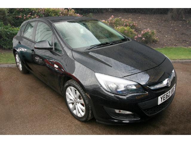 62 Vauxhall Astra 1.6I 16V Active 5Dr Petrol Hatchback YE62VWP