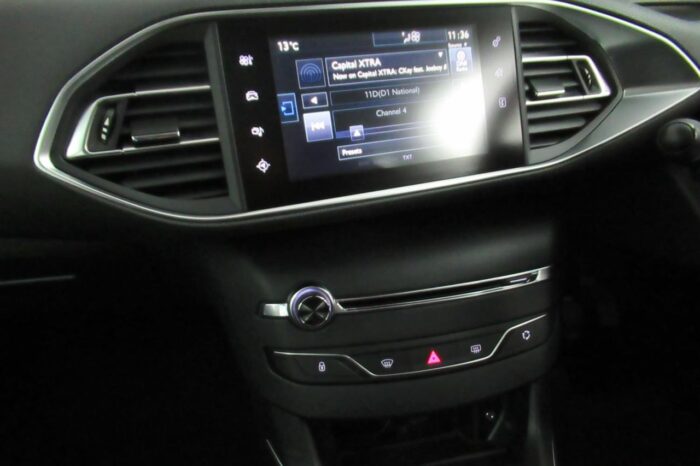 2015 PEUGEOT 308 1.6 HDI SW ACTIVE 5d FG15WYX - Image 13