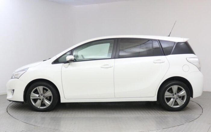 2014 TOYOTA VERSO 1.6 D-4D TREND 5d VX64UVR - Image 4