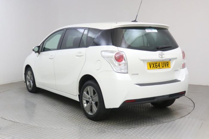 2014 TOYOTA VERSO 1.6 D-4D TREND 5d VX64UVR - Image 5